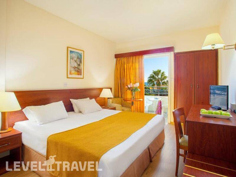 Фотография Kapetanios Limassol Hotel