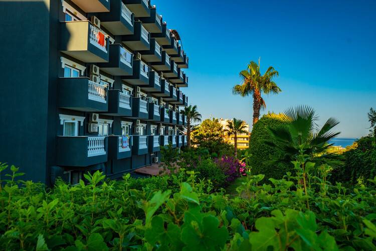 Larina Resort & Spa Hotel (Ex. Club Sunny World)