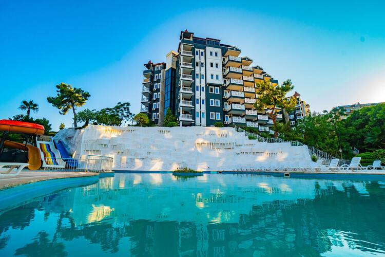 Larina Resort & Spa Hotel (Ex. Club Sunny World)