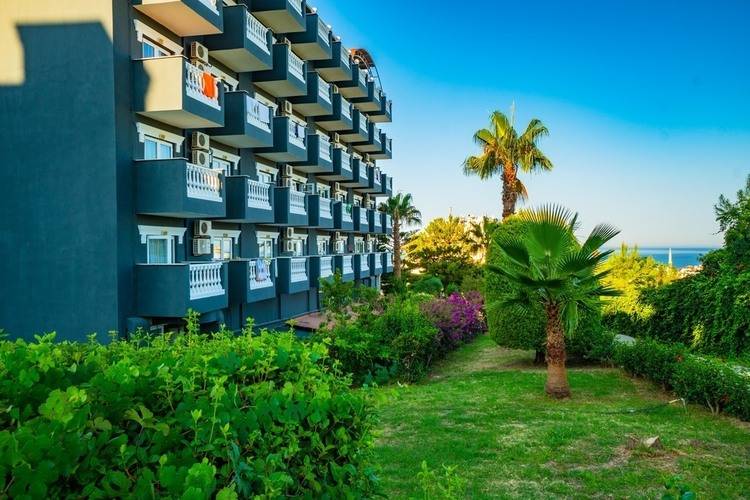 Larina Resort & Spa Hotel (Ex. Club Sunny World)