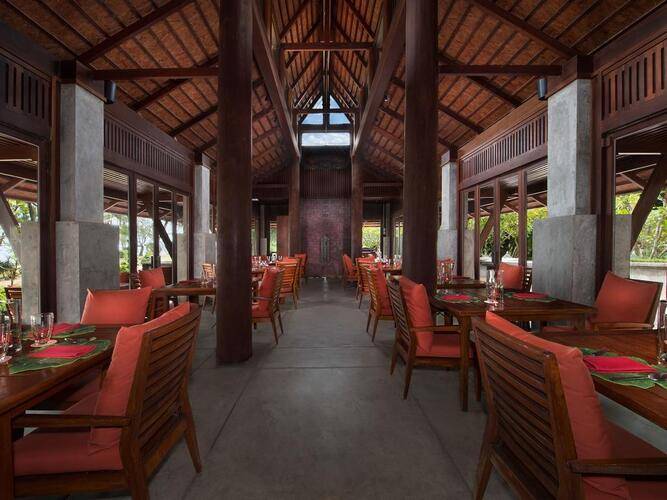 Marriott's Phuket Beach Club