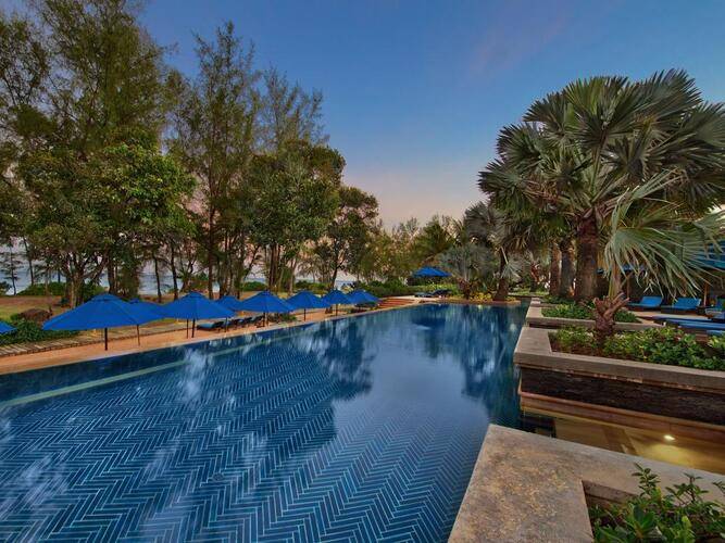 Marriott's Phuket Beach Club