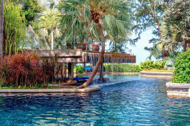 Marriott's Phuket Beach Club