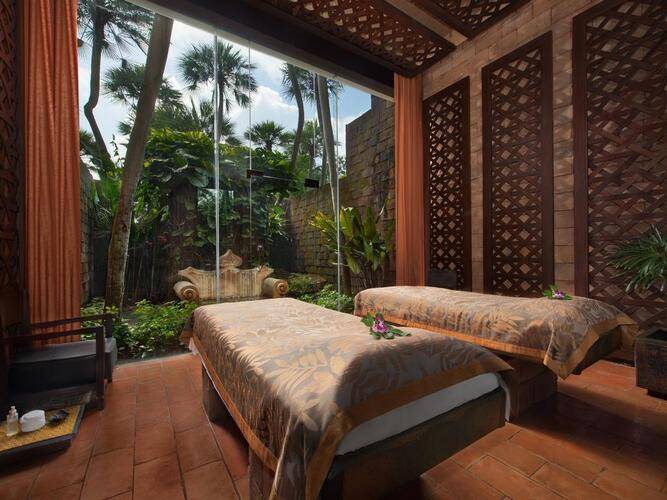 Marriott's Phuket Beach Club