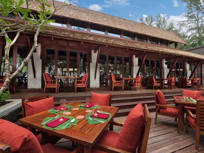 Marriott's Phuket Beach Club