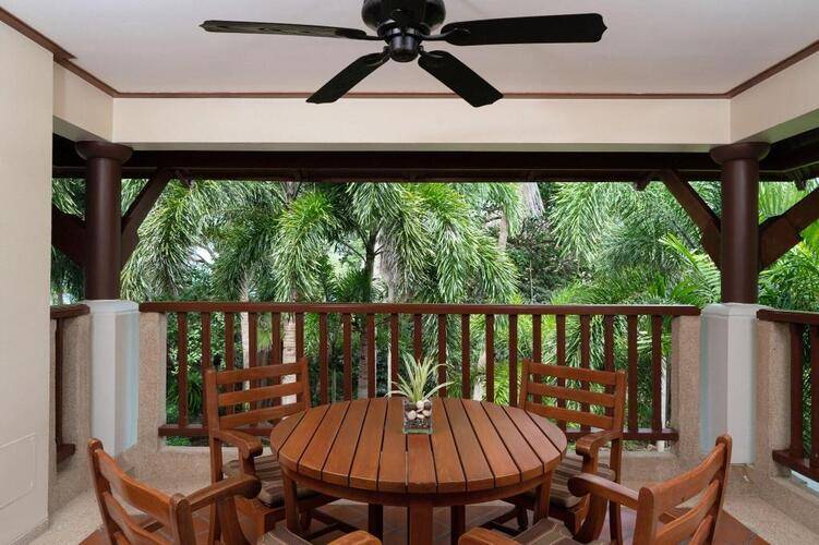 Marriott's Phuket Beach Club