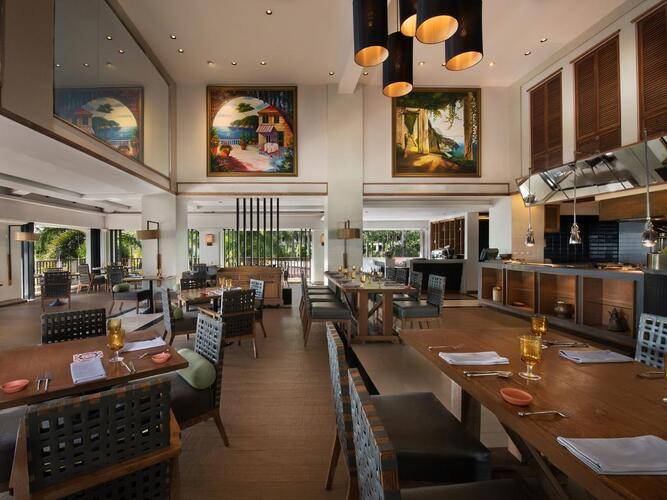 Marriott's Phuket Beach Club