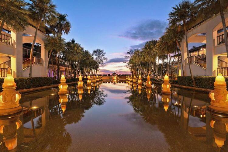 Marriott's Phuket Beach Club