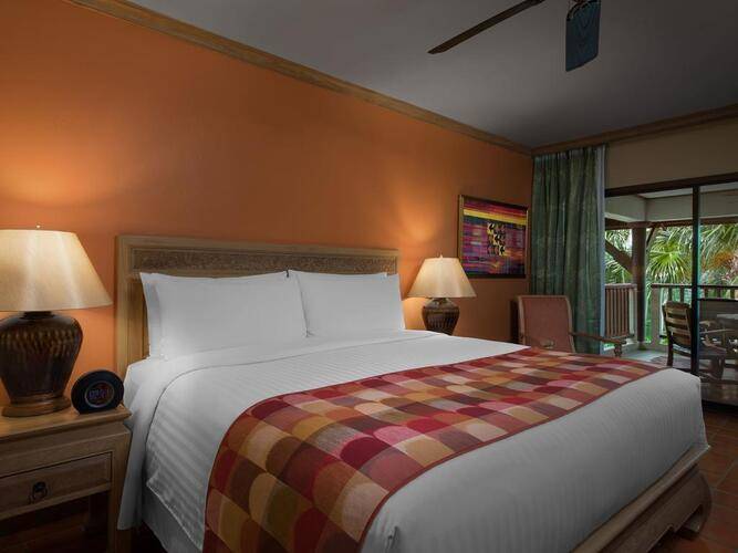 Marriott's Phuket Beach Club