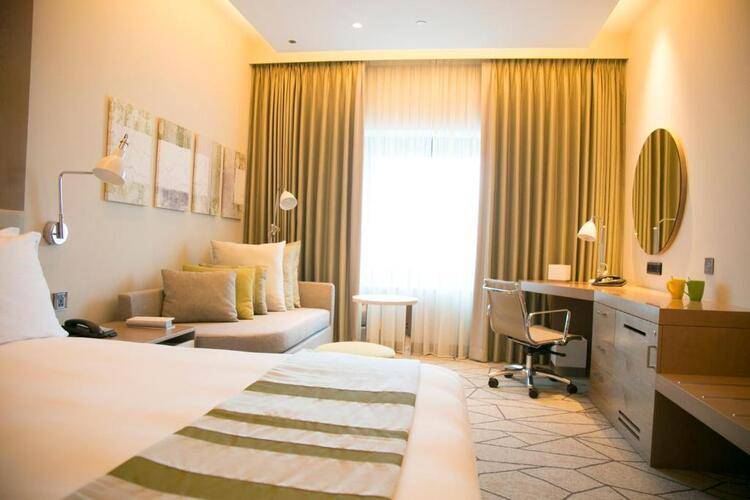 Holiday Inn Dubai Festival City