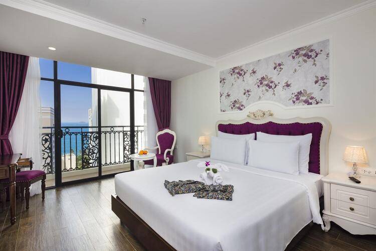 Bonjour Hotel