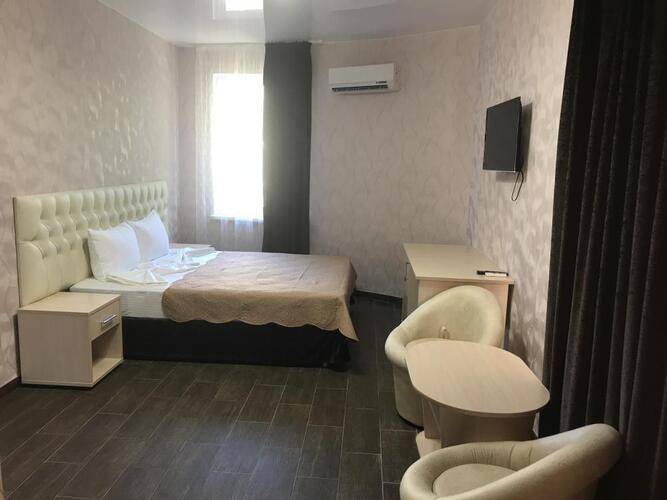 Golden Sunrise Hotel