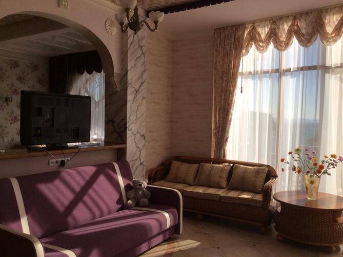 Усадьба Сад Гостевой Дом