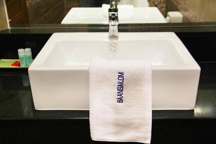 Baan Sailom Resort