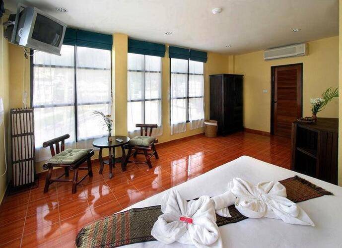 Baan Suay Karon Hotel