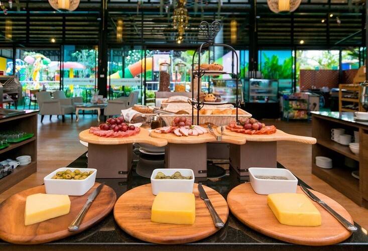 Rawai Vip Villas Kids Park & Spa