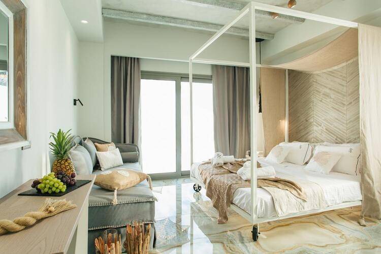 Blue Carpet Luxury Suites