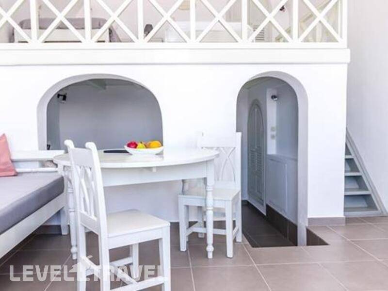 Фотография Ilioperato Hotel Santorini