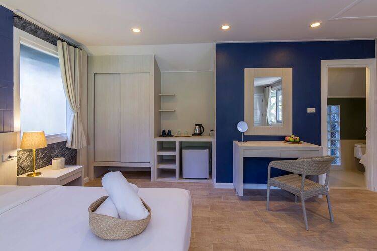 Let's Hyde Resort & Villas