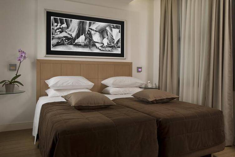 Chic Hotel