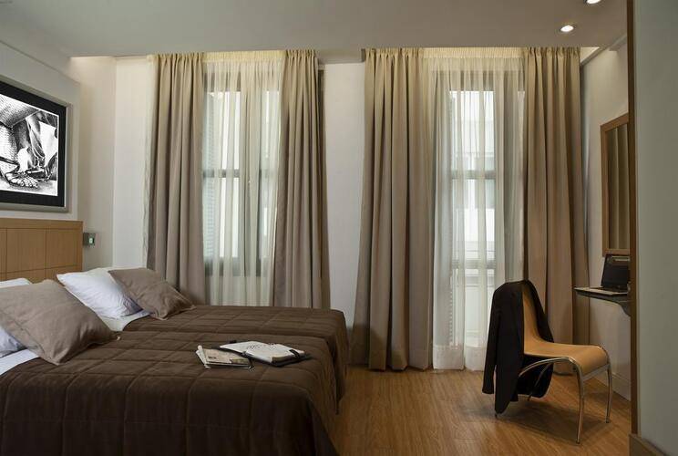 Chic Hotel