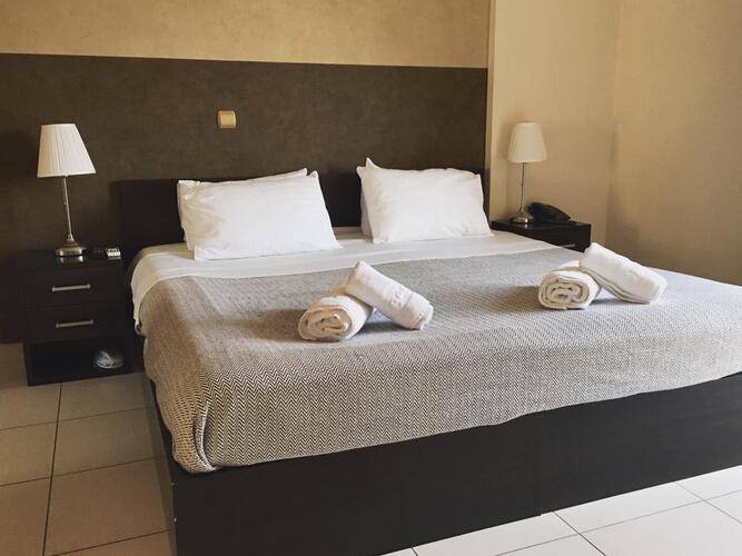 Mc Queen Hotel