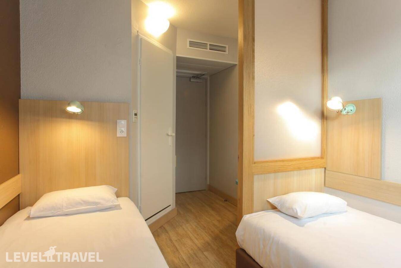 фотографии отеля Reseda Hotel в Франция(окрестности Парижа) - фото №15