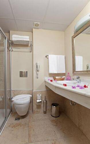Kleopatra Remi Hotel
