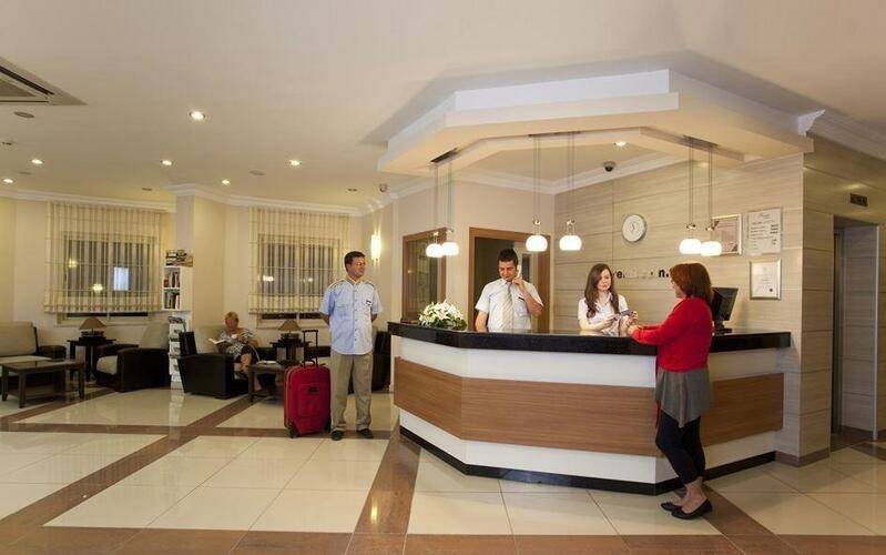 Kleopatra Remi Hotel