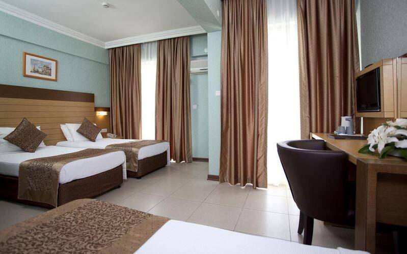 Kleopatra Remi Hotel