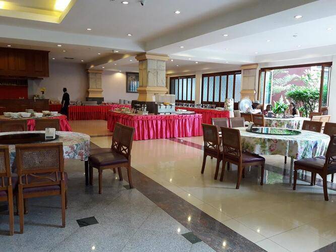 Mike Orchid Resort