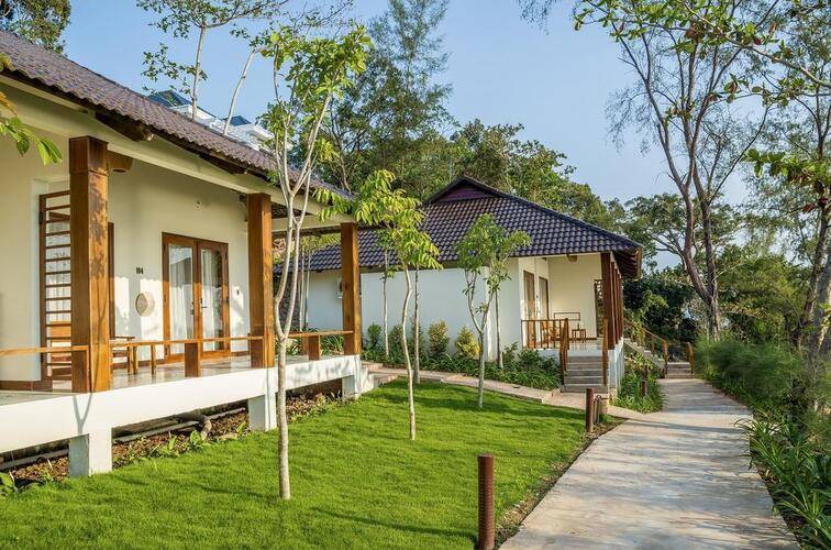 Camia Resort & Spa