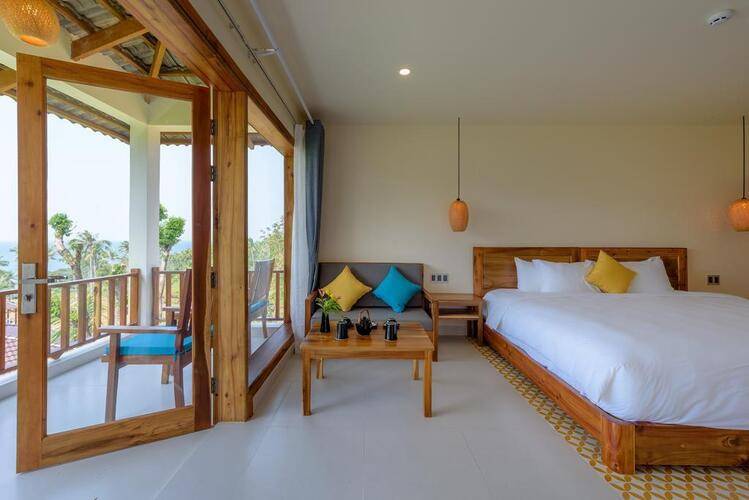 Camia Resort & Spa