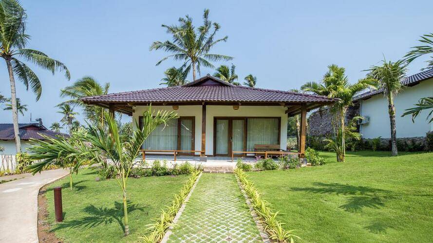 Camia Resort & Spa