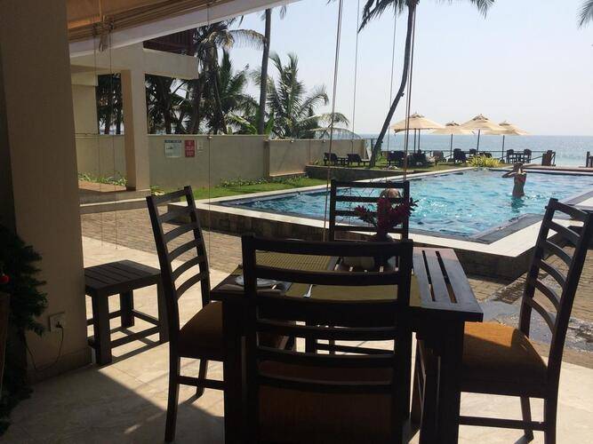 Sapphire Seas Beachfront (Adults Only 18+)