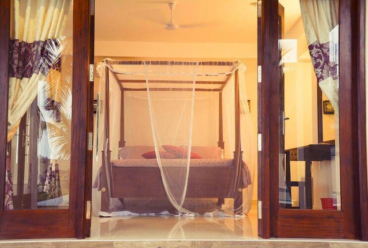 Sapphire Seas Beachfront (Adults Only 18+)