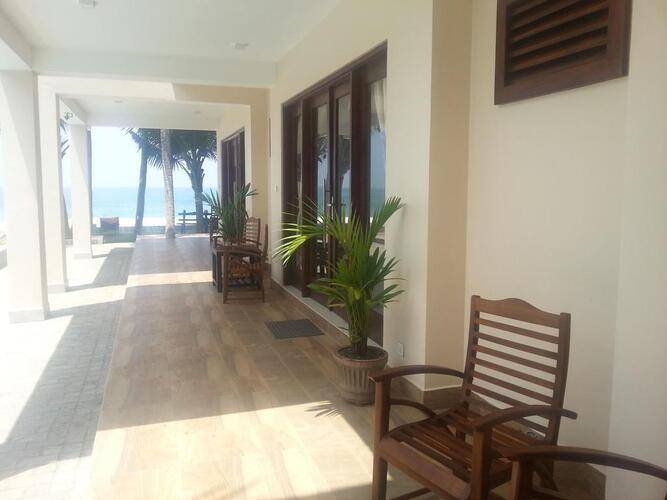Sapphire Seas Beachfront (Adults Only 18+)