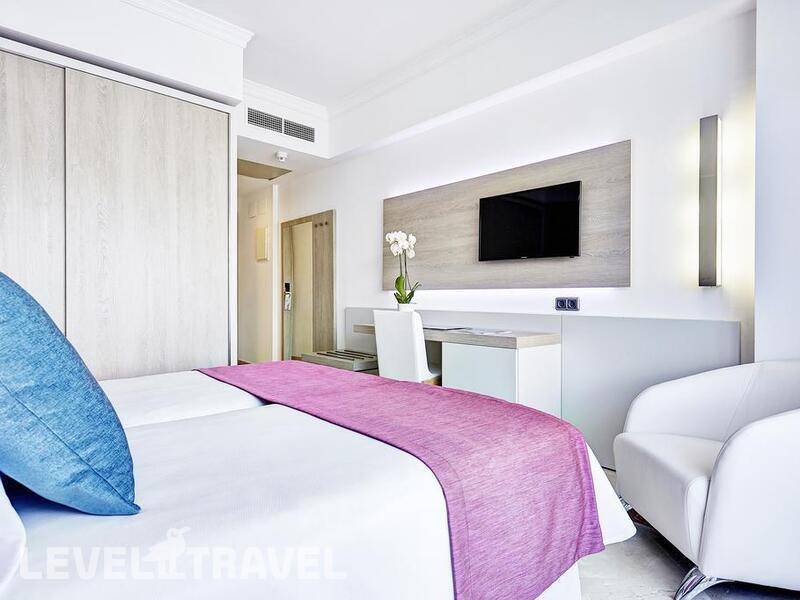 Фотография Grupotel Acapulco Playa Hotel (Adults Only 18+)