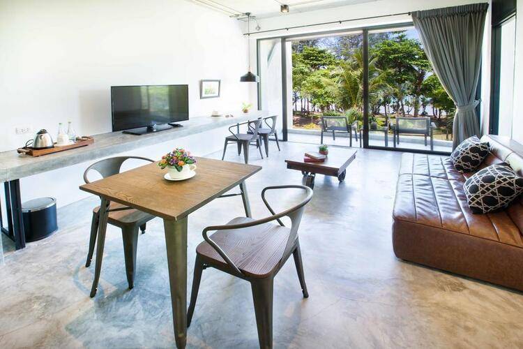 Suwan Palm Beach Resort