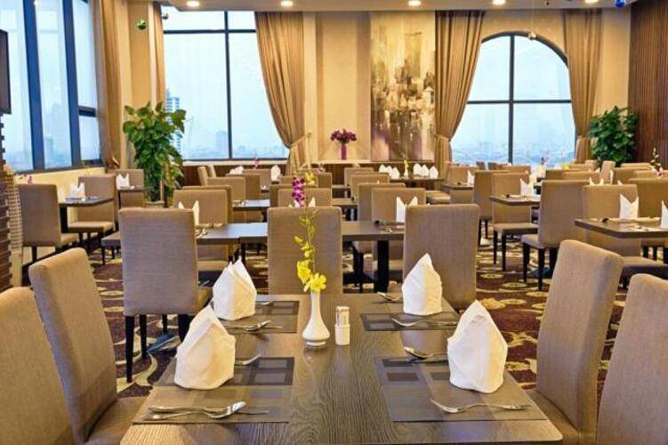 Nesta Hotel