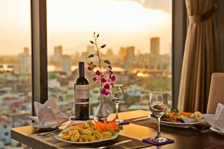 Nesta Hotel