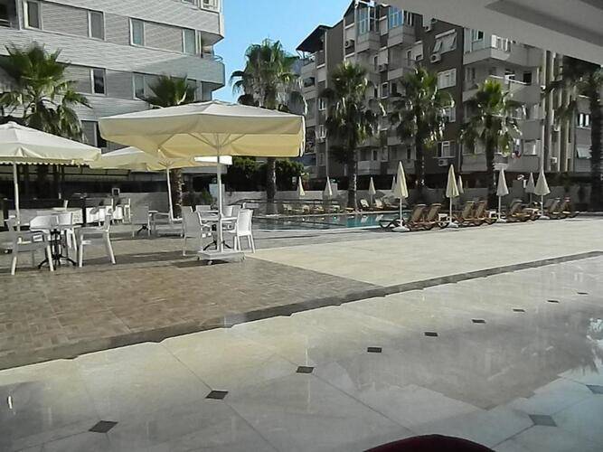 City Live Hotel