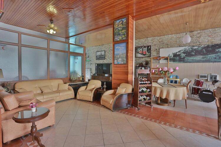 Gallion Hotel