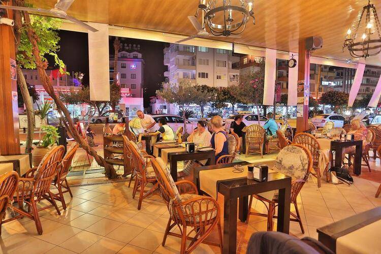 Gallion Hotel