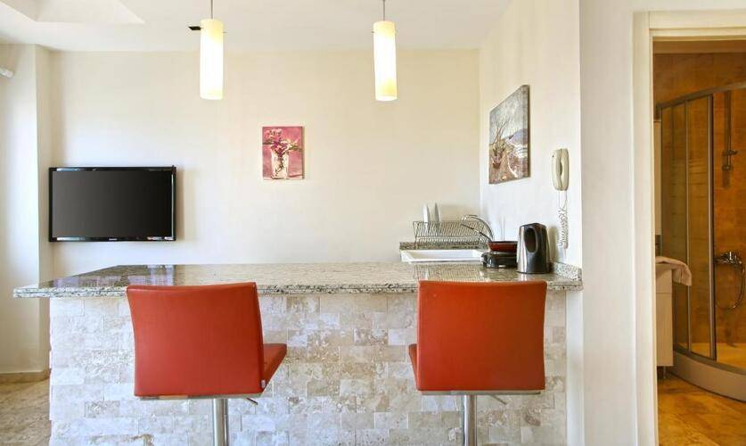 Saylam Suites