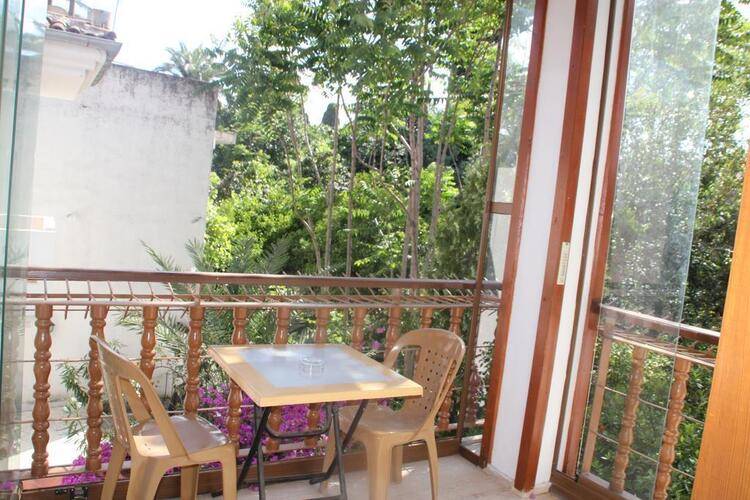 Karyatit Hotel