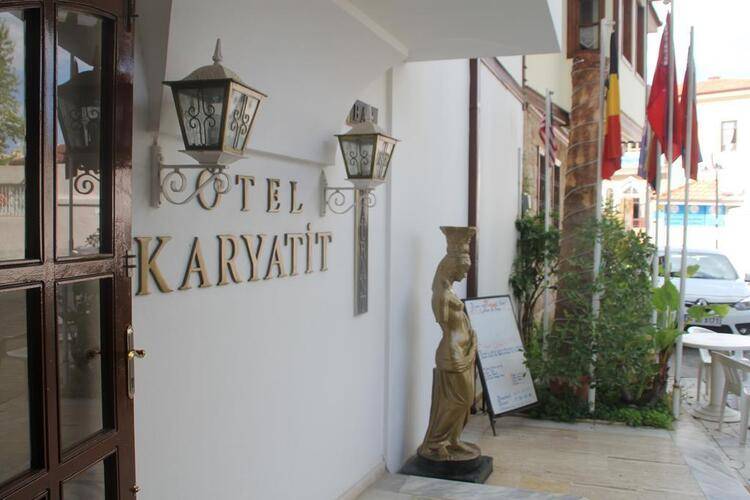 Karyatit Hotel
