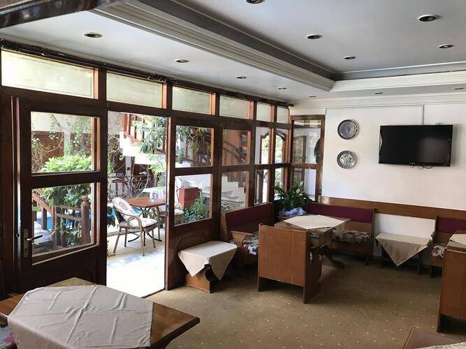 Karyatit Hotel
