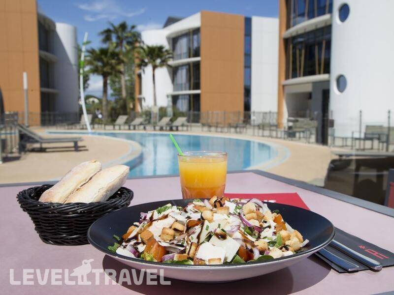 Фотография Marineland Resort Hotel