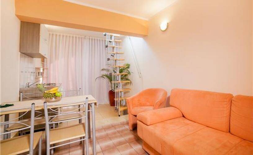 Raymond Apartments